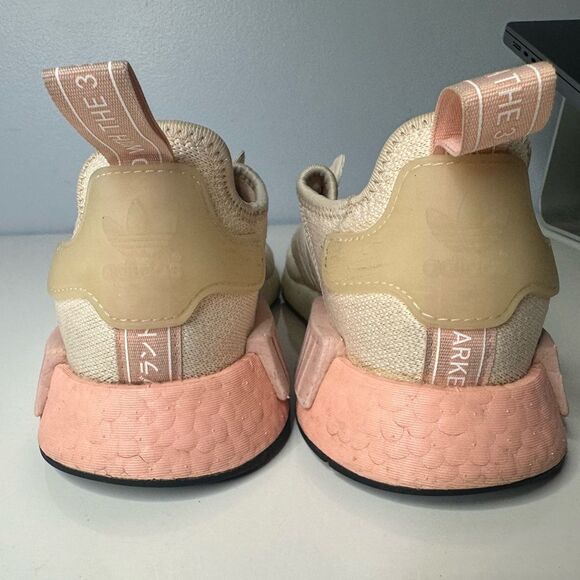 ADIDAS NMD R1 Bliss Tech Soft Pink size 8.5 women’s - Picture 4 of 6